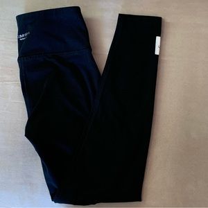 CALVIN KLEIN. Performance Pants/Leggings. Size XS. Black.